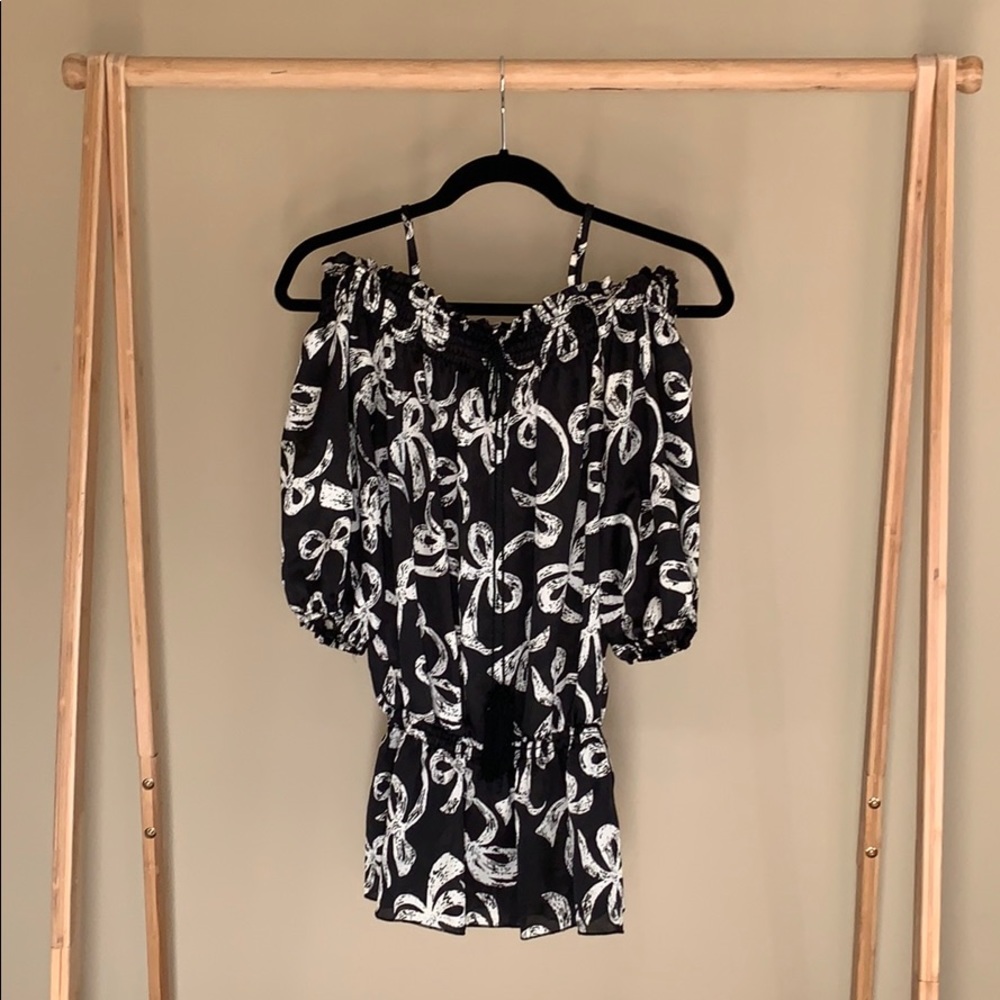 Forever 21 Cold Shoulder Blouse Size Medium